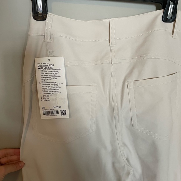 Lululemon City Sleek Wide Leg 5 pocket Pant Sz 6/8 - Picture 5 of 8